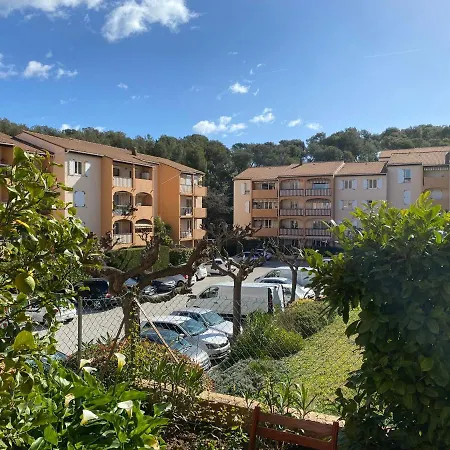 Apartment Charmant Studio Costebelle Proche Gare, Terrasse Et Parking Gratuit *